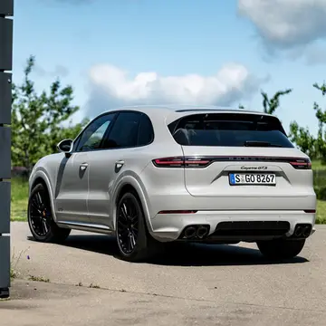 لعب لعبة تركيب صور بورش كايين GTS 2020 مجاناً