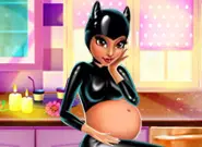 Catwoman Hamile Oyunları - Oyna ve Eğlen