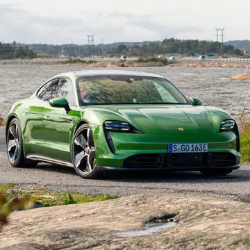 Porsche Taycan Puzzle Oyna - Ücretsiz Jigsaw Bulmaca Oyunu